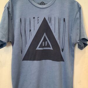 Mad Engine Skate of Mind Graphic Shirt size Medium Euc